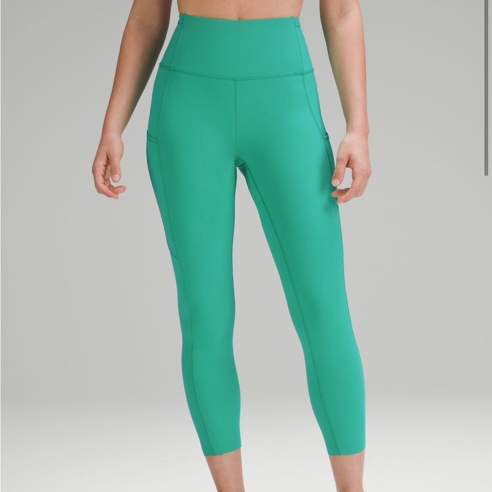 Fast and free crop lululemon leggings